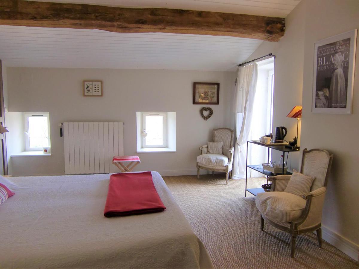 Bed and Breakfast Du Côté de l'Ombrière à Geay  Extérieur photo